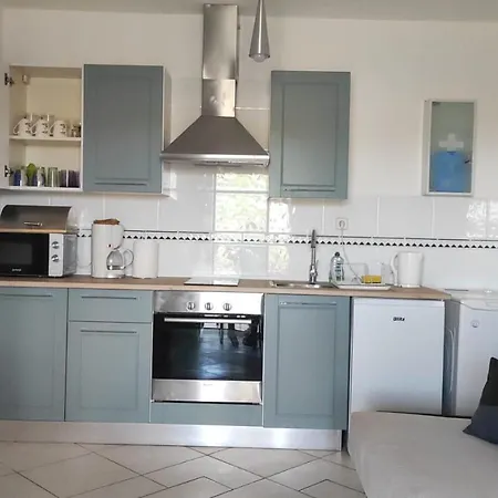 Nera Apartment *